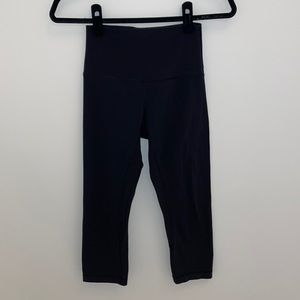 Lululemon Cropped Leggings Size XS